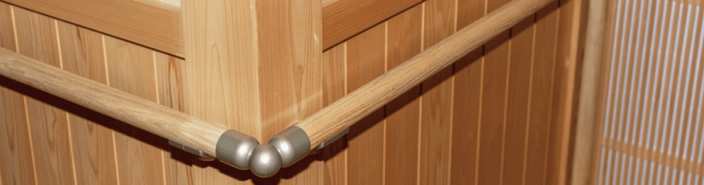 介護用家の中の手すり